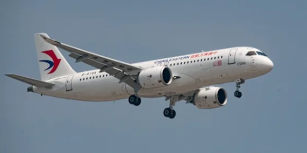 Çin’in Yerli Yolcu Uçağı COMAC C919, İlk Uluslararası Uçuşunu Yaptı